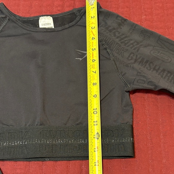 Gymshark Women’s Black Long Sleeve Crop Top Size Medium - Picture 3 of 9